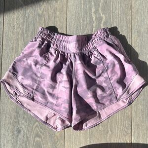 Lululemon Hotty Hot Shorts Pink Camo